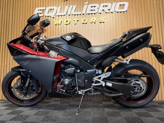 YAMAHA YZF R1 